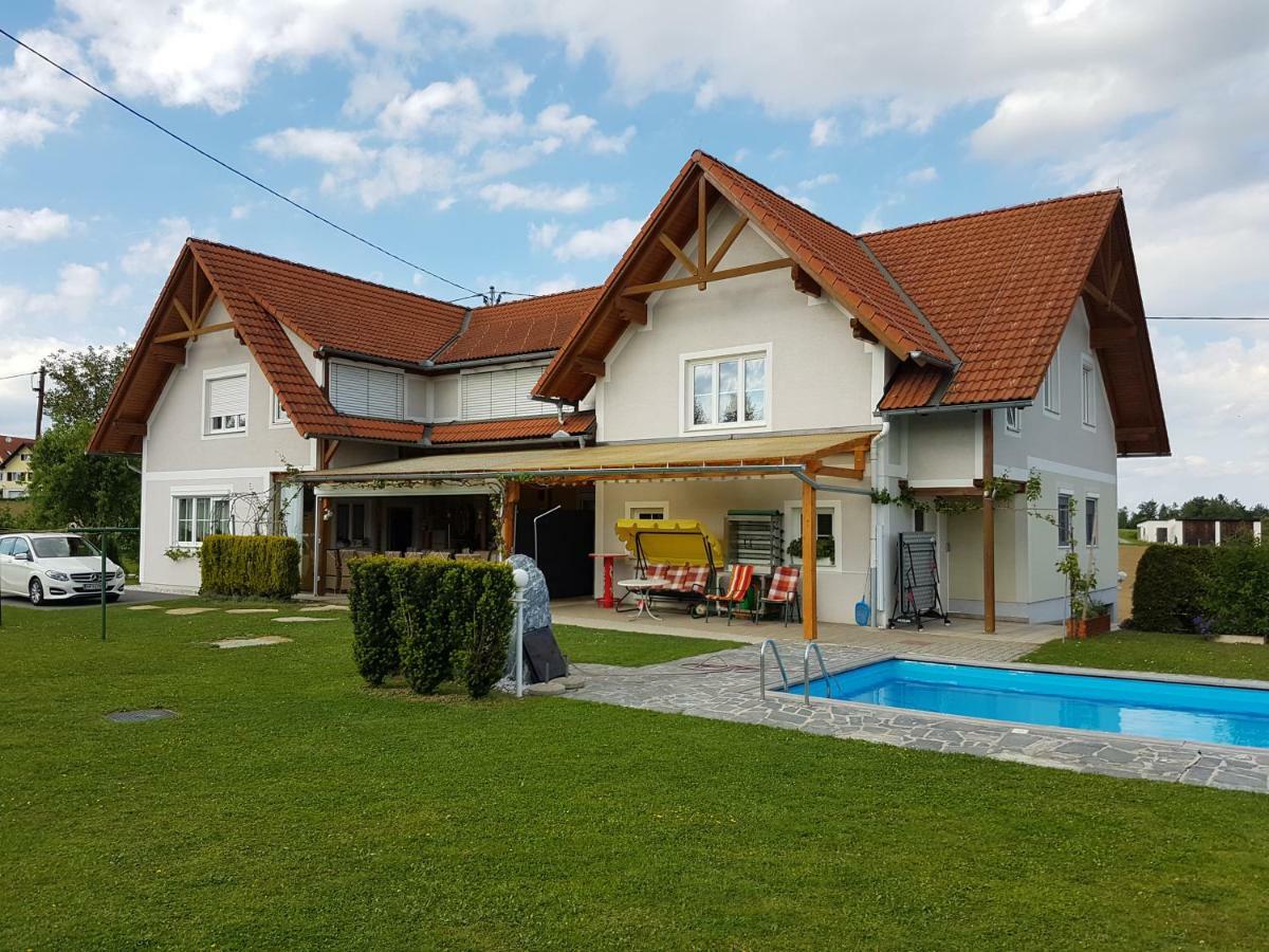 Pension Altmann Sankt Magdalena Exteriör bild